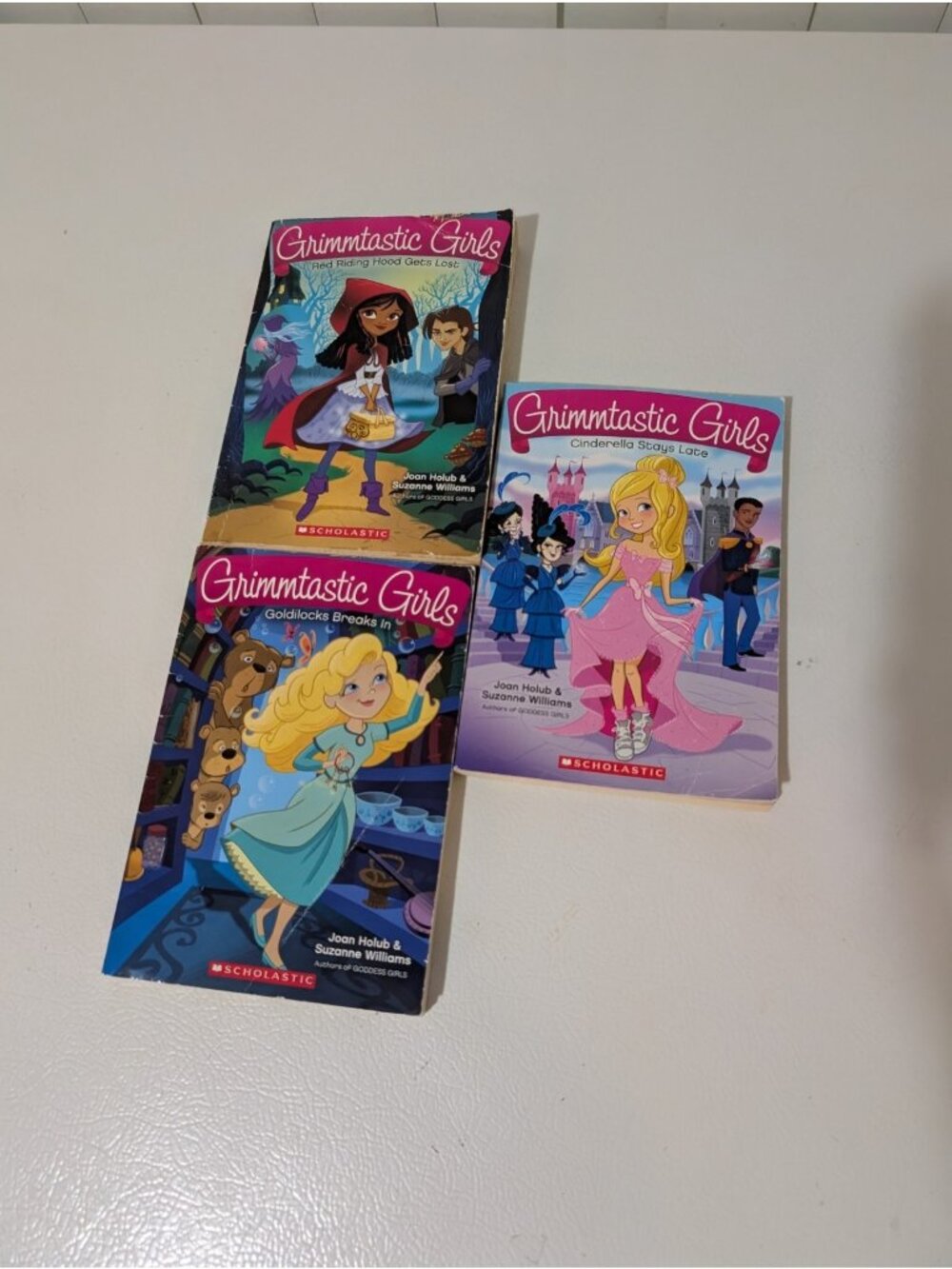 Lot Of 3 Grimmtastic Girls Books 1, 2 & 6 Joan Holub & Suzanne Williams